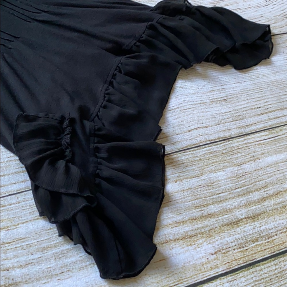 Willow & Clay Ruffled Tank - Picture 4 of 8